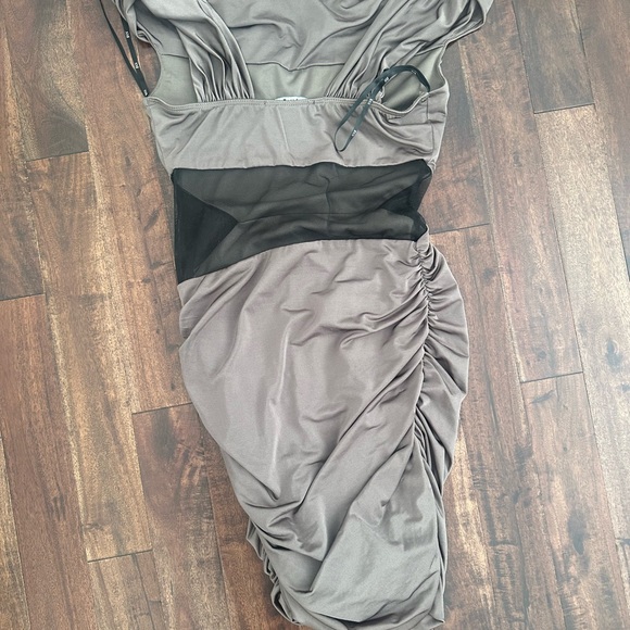 Elegant Gray Women's Dress - Picture 2 of 2